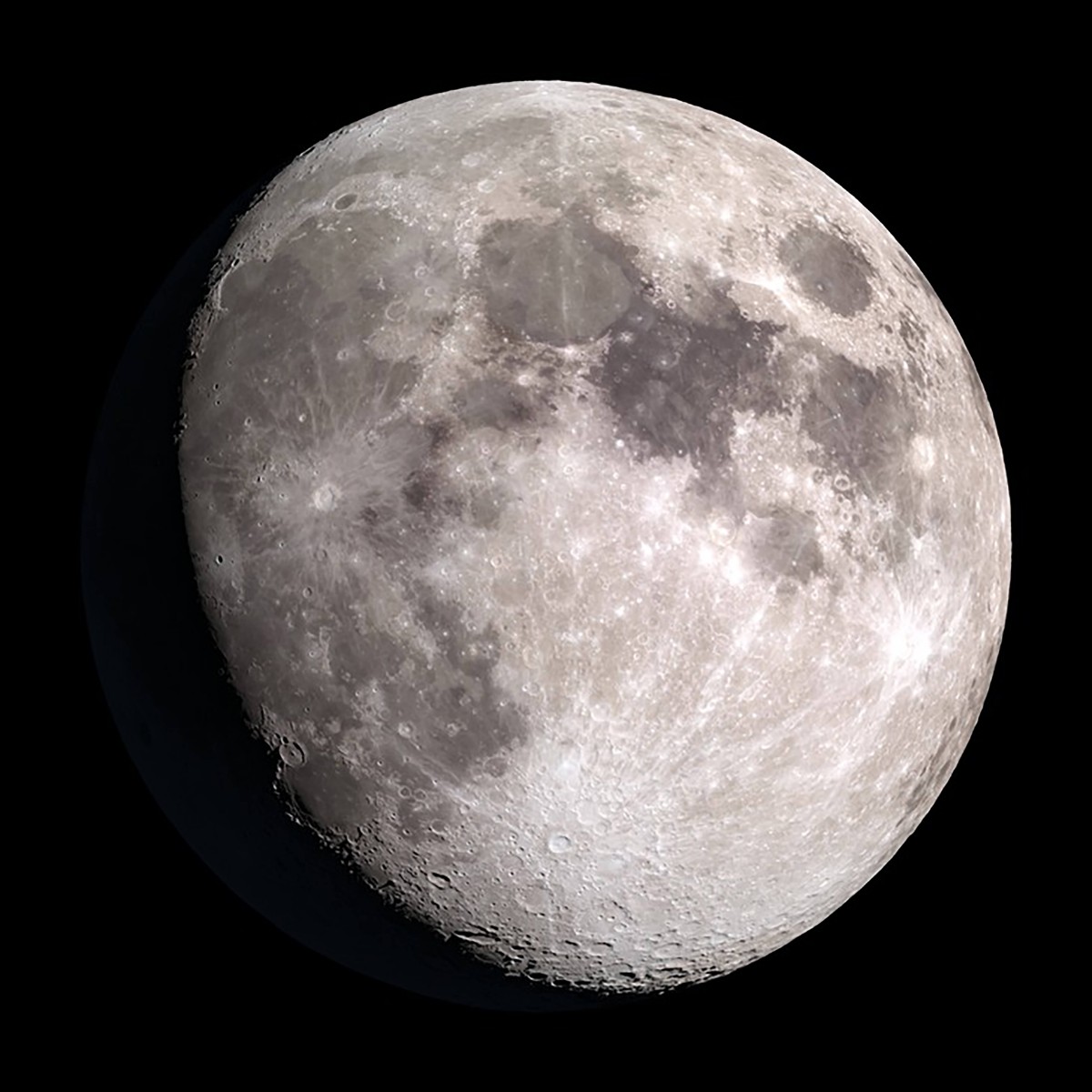 Le lune. Moon in 4june.